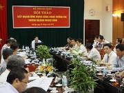 110510_qly_bongoaigiao.jpg